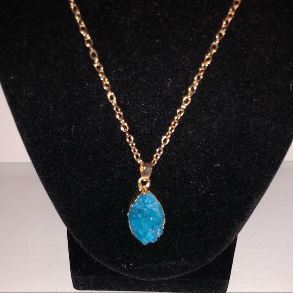 Natural Crystal Quartz Healing Chakra Necklace NWT - Picture 2 of 7